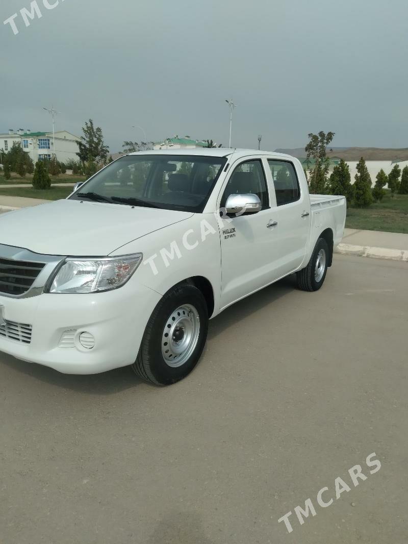 Toyota Hilux 2012 - 240 000 TMT - Balkanabat - img 2