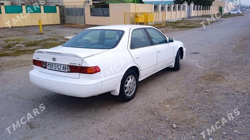 Toyota Camry 2001 - 127 000 TMT - ТРЦ "Беркарар" - img 4