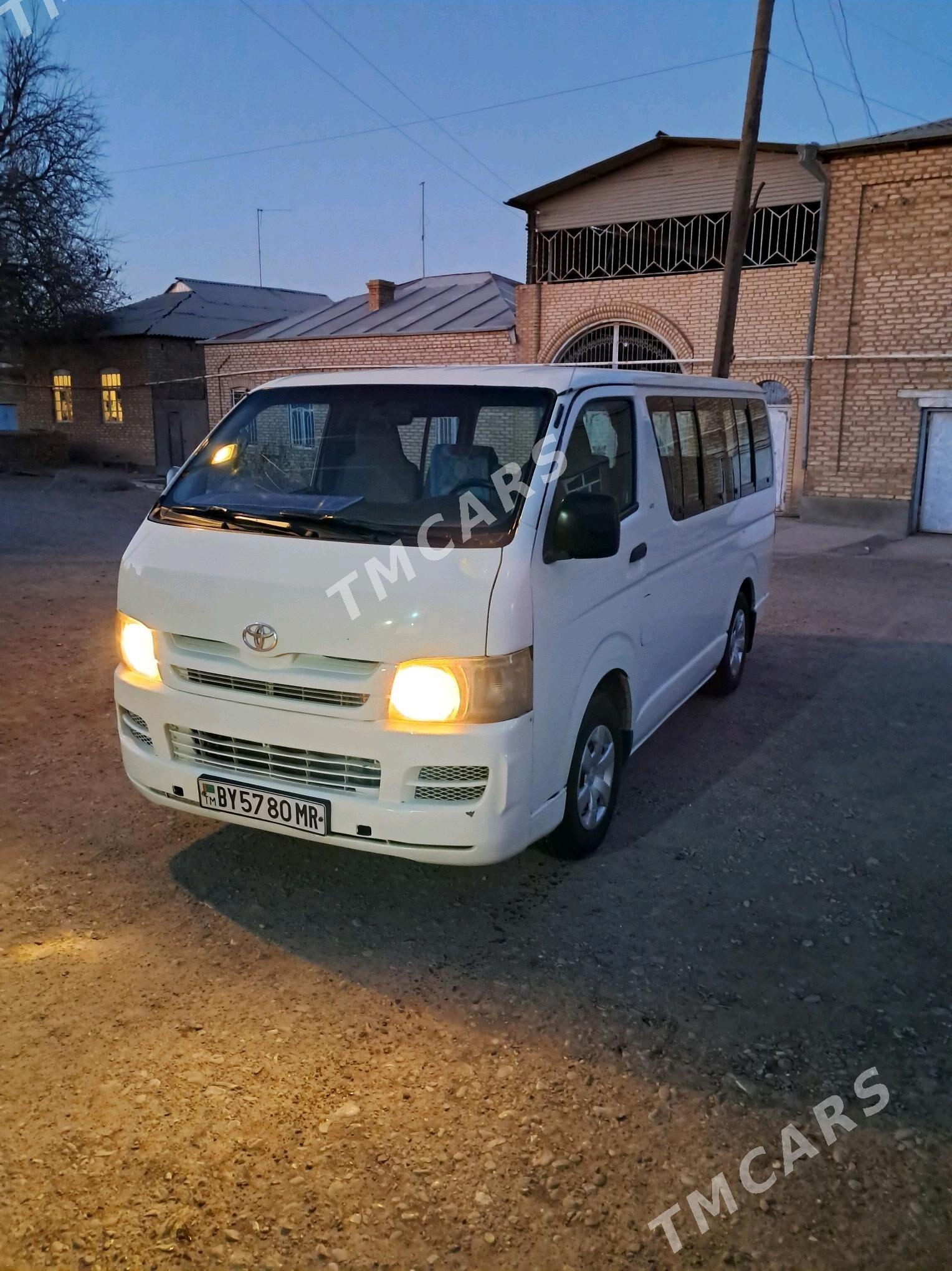 Toyota Hiace 2008 - 230 000 TMT - Murgap - img 4