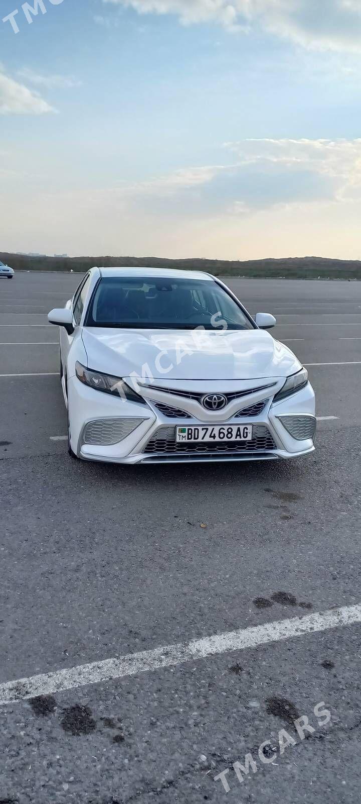 Toyota Camry 2021 - 320 000 TMT - Aşgabat - img 2