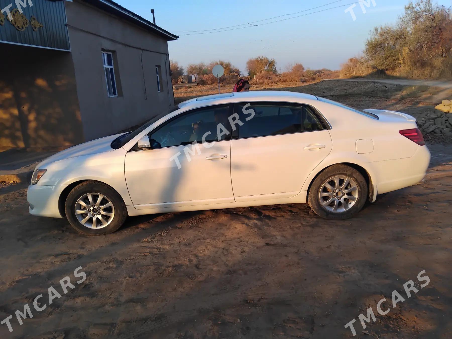 Toyota Avalon 2008 - 190 000 TMT - етр. Туркменбаши - img 7