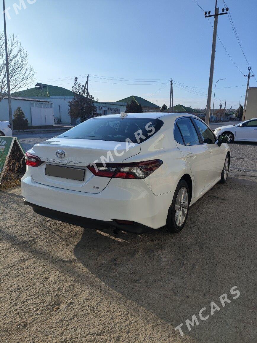 Toyota Camry 2021 - 355 000 TMT - Бузмеин - img 3