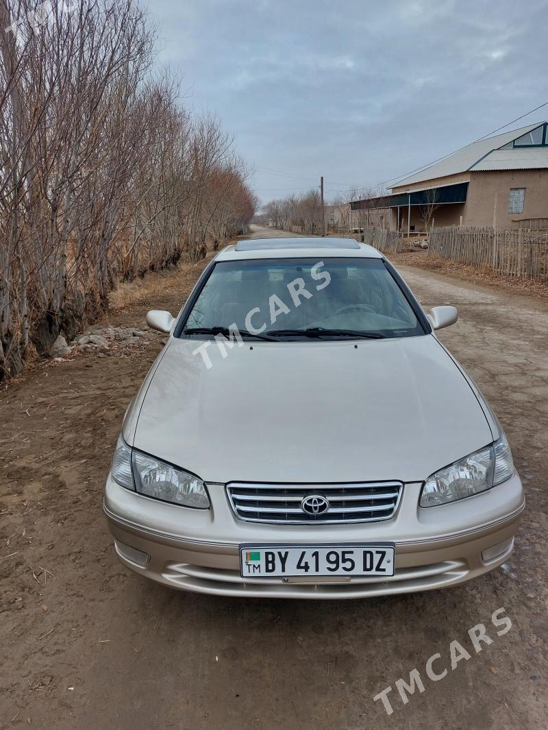 Toyota Camry 1997 - 125 000 TMT - Köneürgenç - img 4