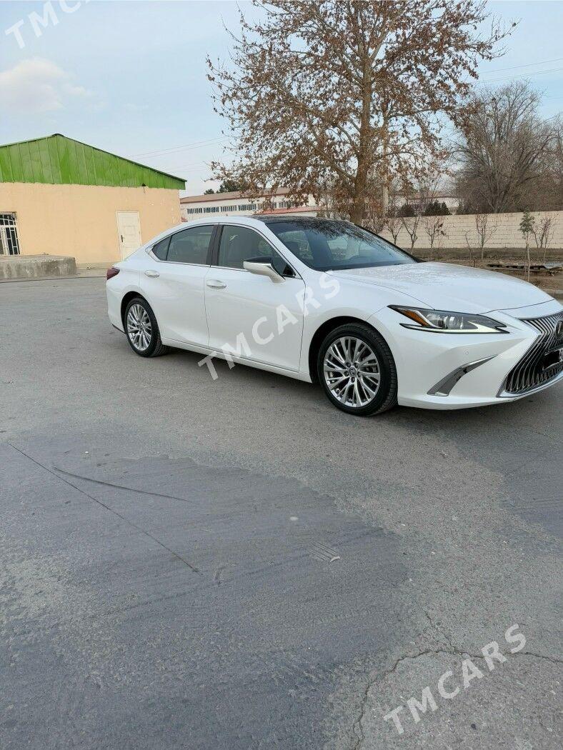 Lexus ES 350 2019 - 690 000 TMT - Büzmeýin - img 4