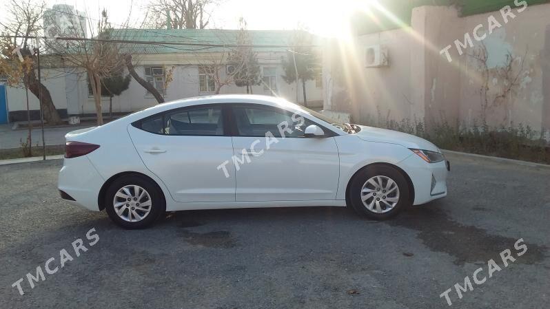 Hyundai Elantra 2019 - 230 000 TMT - Aşgabat - img 4