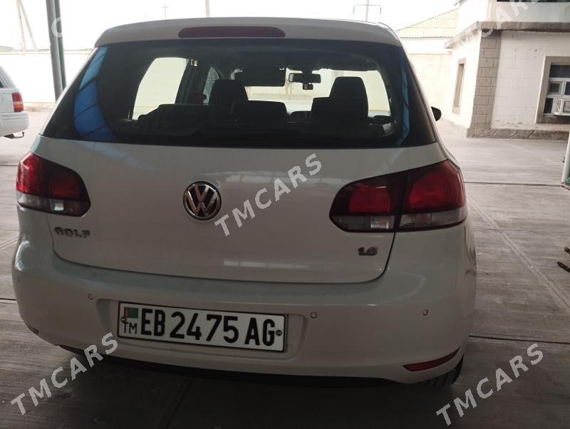 Volkswagen Golf 2011 - 135 000 TMT - Aşgabat - img 3