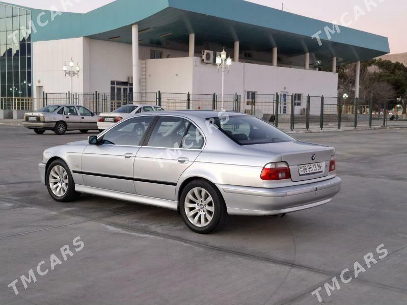 BMW E39 2003 - 115 000 TMT - Türkmenbaşy - img 4