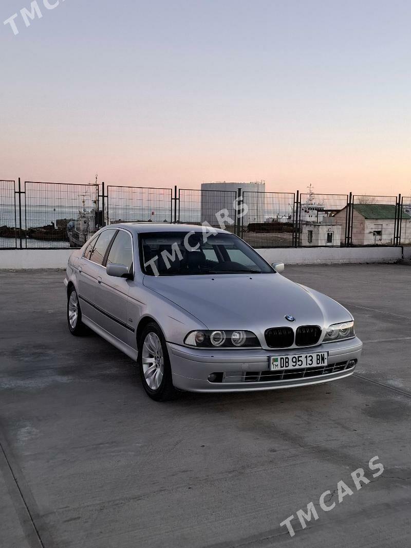 BMW E39 2003 - 115 000 TMT - Türkmenbaşy - img 2