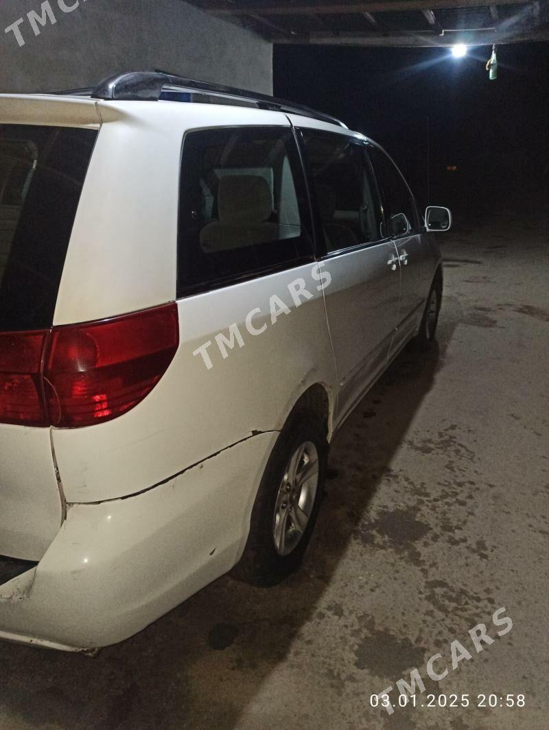 Toyota Sienna 2004 - 150 000 TMT - Boldumsaz - img 3