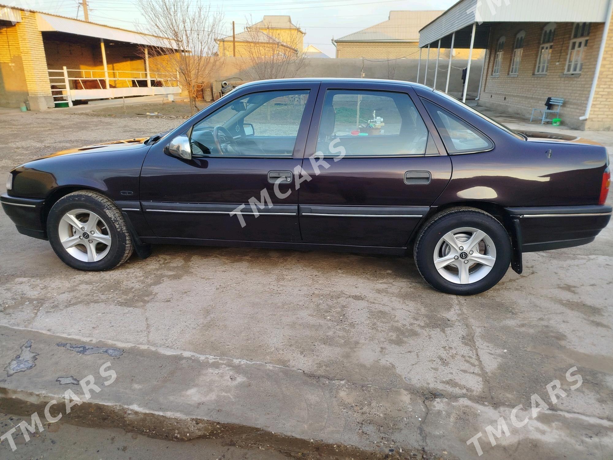 Opel Vectra 1991 - 45 000 TMT - Wekilbazar - img 3