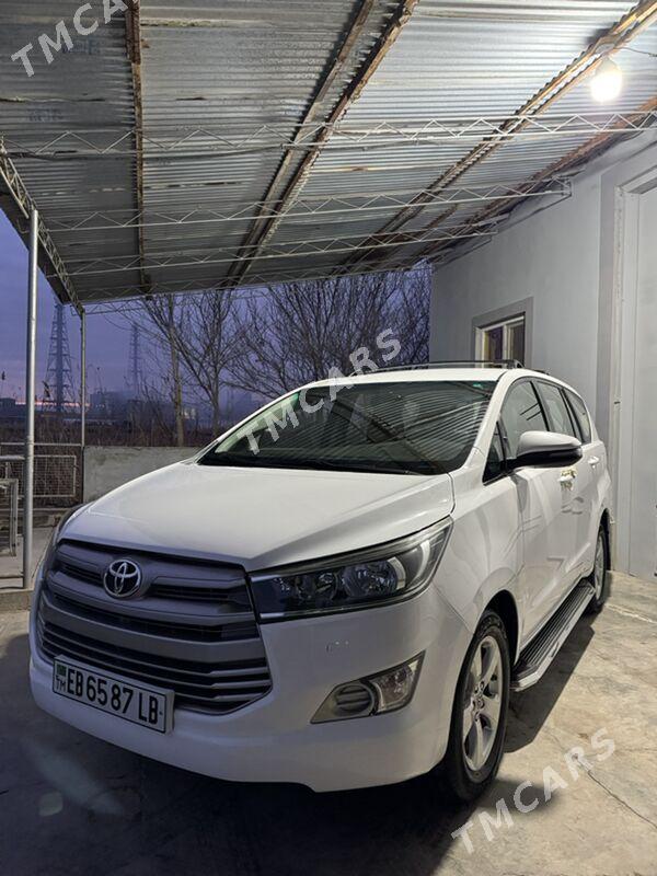 Toyota Innova 2019 - 270 000 TMT - Türkmenabat - img 2