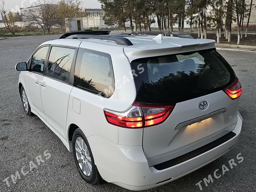 Toyota Sienna 2020 - 540 000 TMT - Мары - img 4