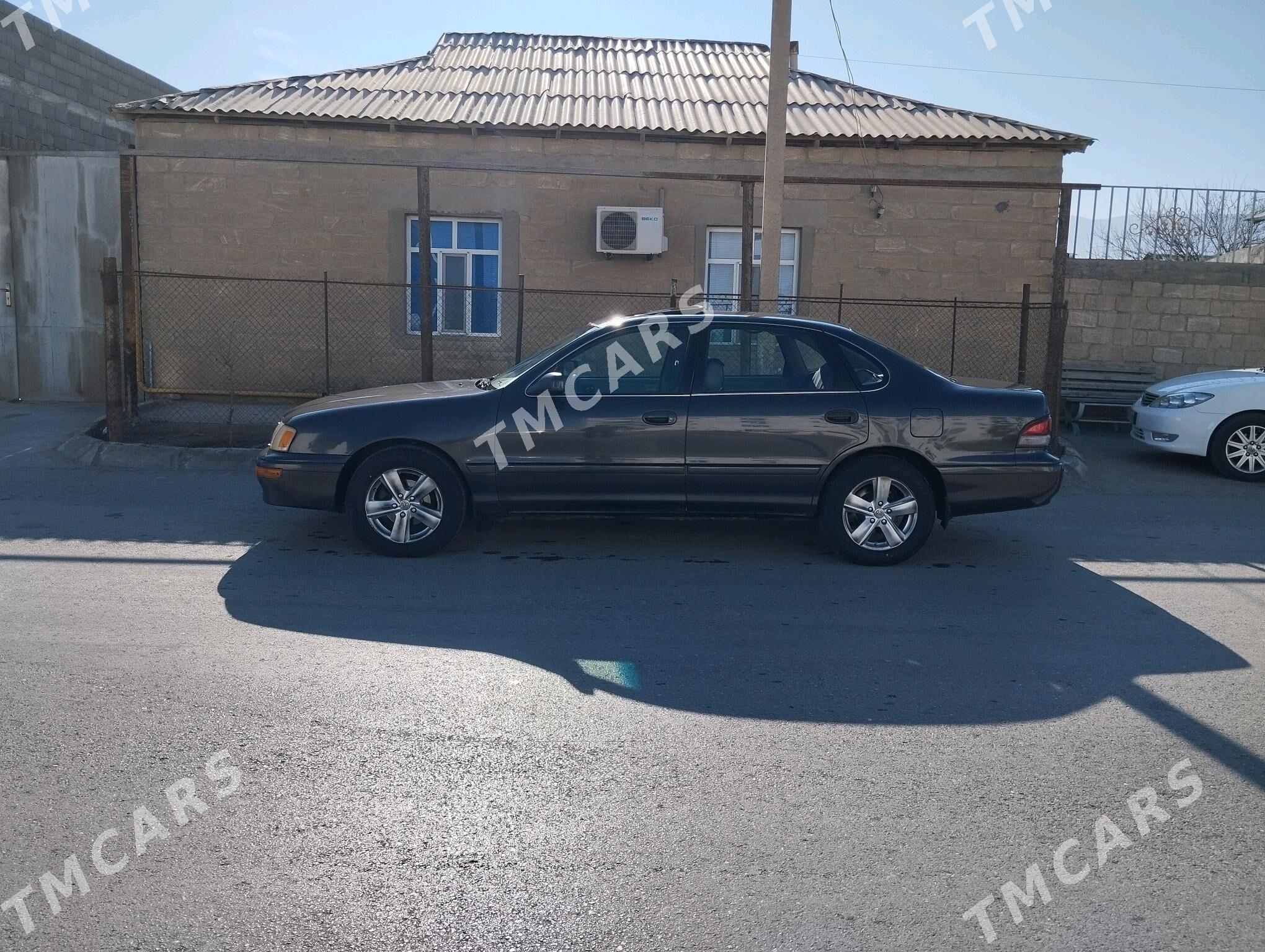 Toyota Avalon 1997 - 115 000 TMT - Гызыларбат - img 4