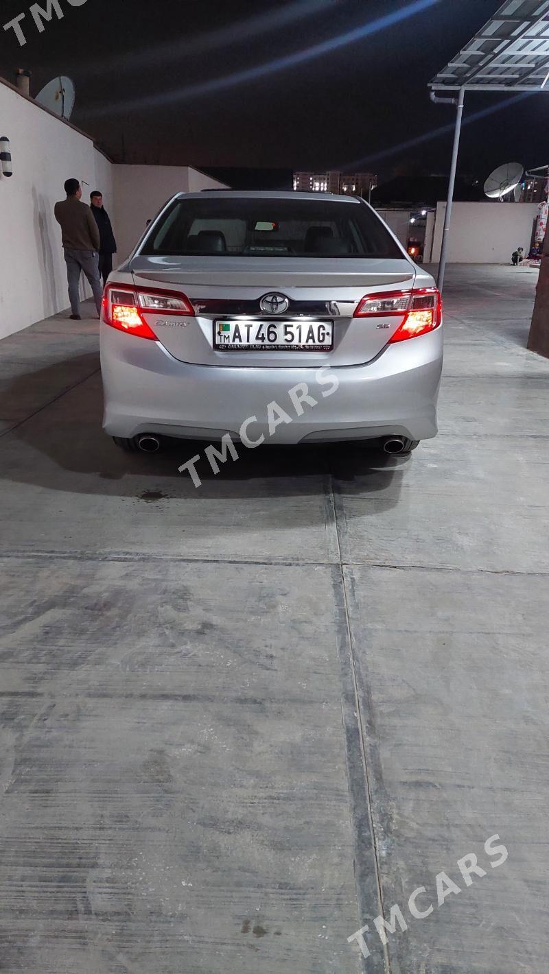 Toyota Camry 2012 - 246 000 TMT - Кëши - img 4