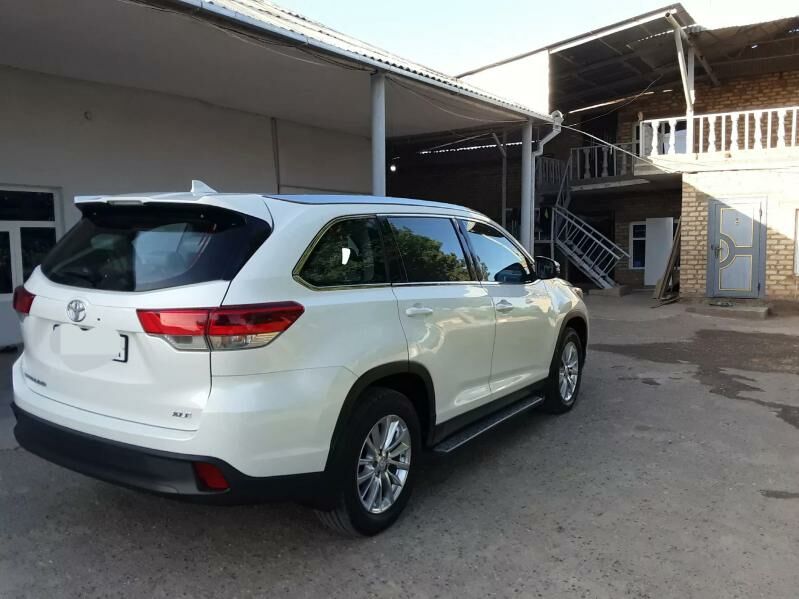 Toyota Highlander 2019 - 450 000 TMT - Babadaýhan - img 2