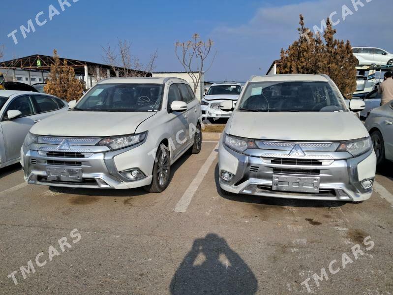 Mitsubishi Outlander 2022 - 315 000 TMT - Aşgabat - img 4