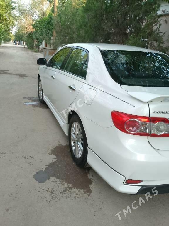 Toyota Corolla 2011 - 150 000 TMT - Дашогуз - img 3