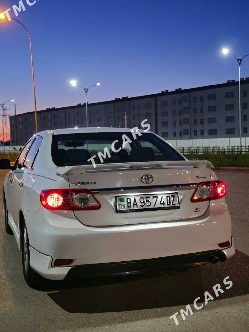 Toyota Corolla 2011 - 150 000 TMT - Дашогуз - img 4