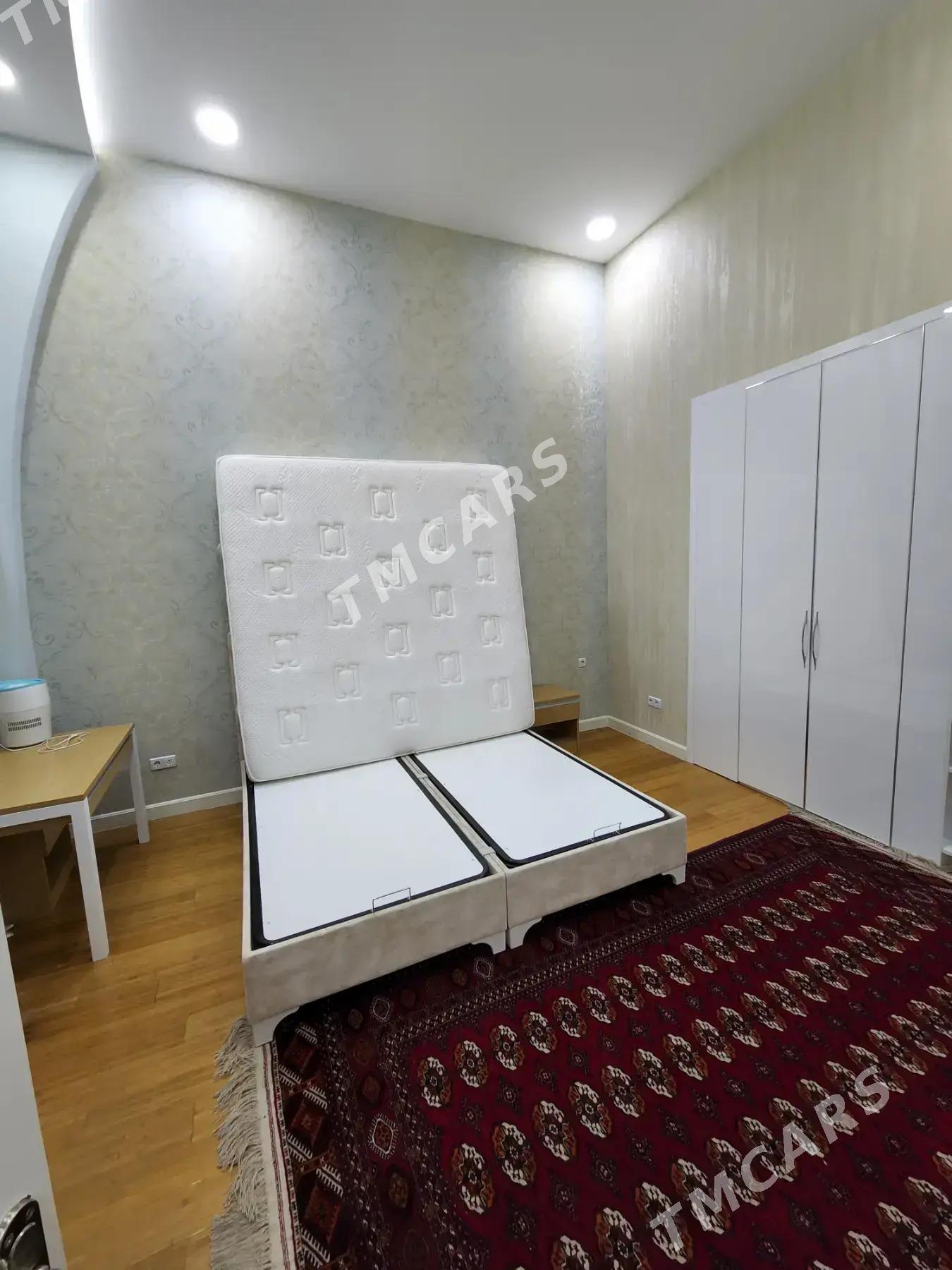 Московская 5 ком 9этаж 210м² - Ашхабад - img 5