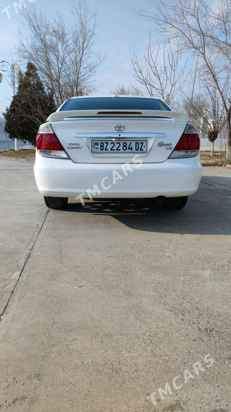 Toyota Camry 2003 - 140 000 TMT - Дашогуз - img 2