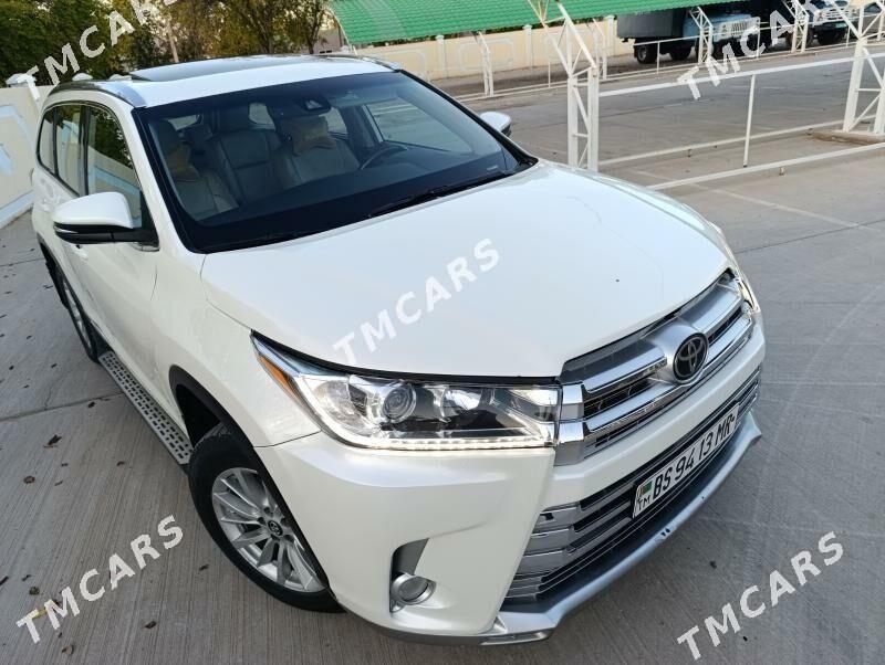 Toyota Highlander 2018 - 400 000 TMT - Мары - img 5