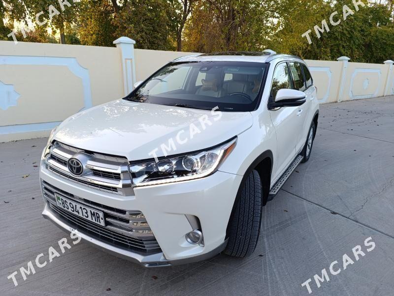 Toyota Highlander 2018 - 400 000 TMT - Мары - img 4