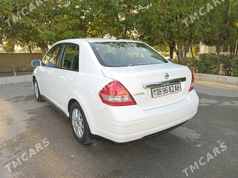 Nissan Versa 2010 - 105 000 TMT - Анев - img 3