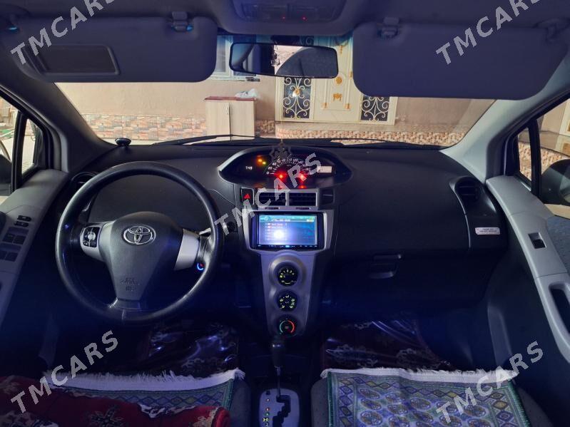 Toyota Yaris 2011 - 115 000 TMT - Ашхабад - img 5