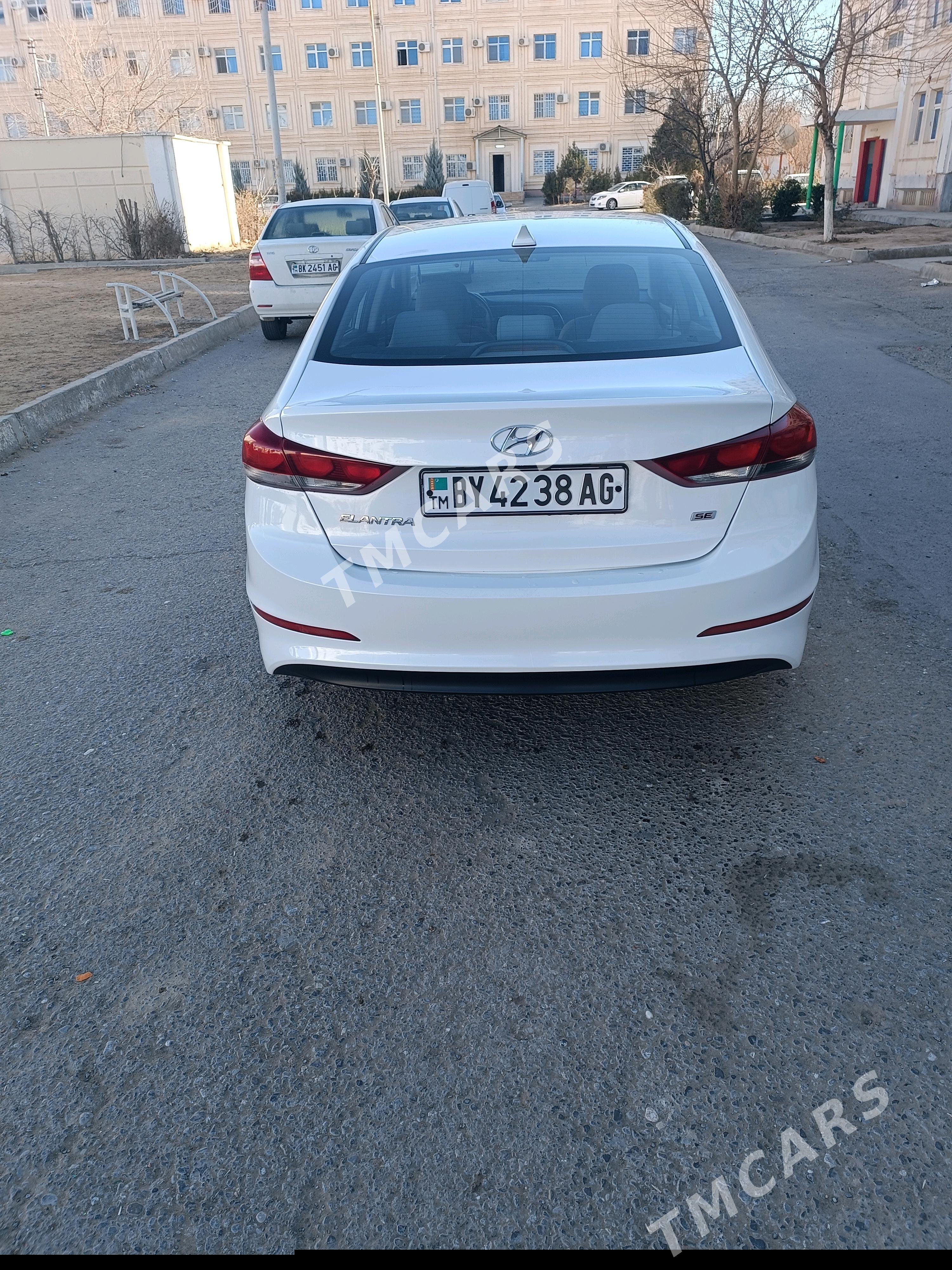 Hyundai Elantra 2017 - 170 000 TMT - Aşgabat - img 7