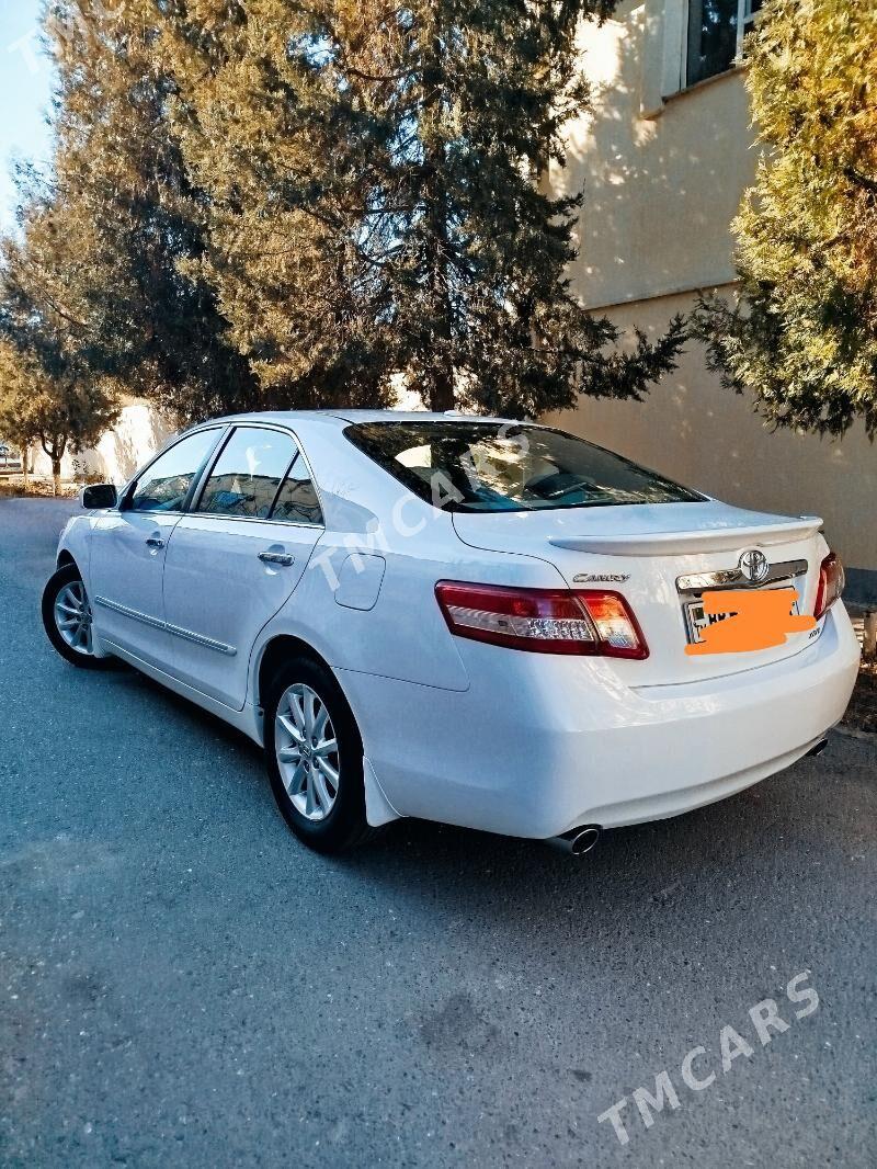 Toyota Camry 2011 - 250 000 TMT - ул. Туркменбаши шаёлы (Ленина) - img 2