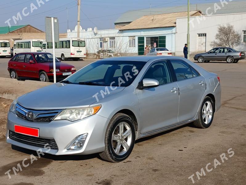 Toyota Camry 2012 - 185 000 TMT - Şabat etr. - img 3