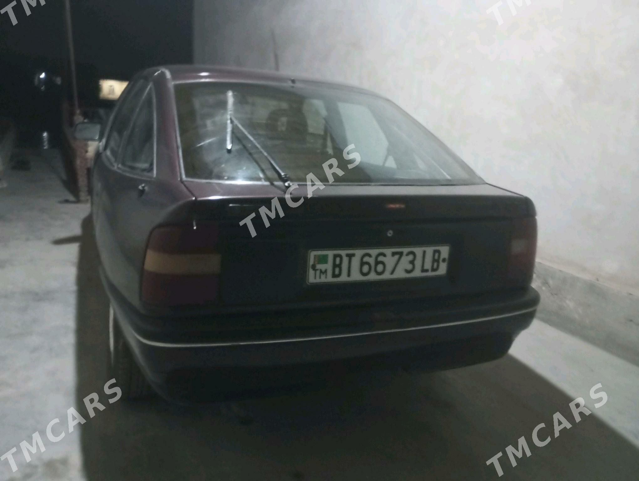 Opel Vectra 1991 - 20 000 TMT - Чарджоу - img 3