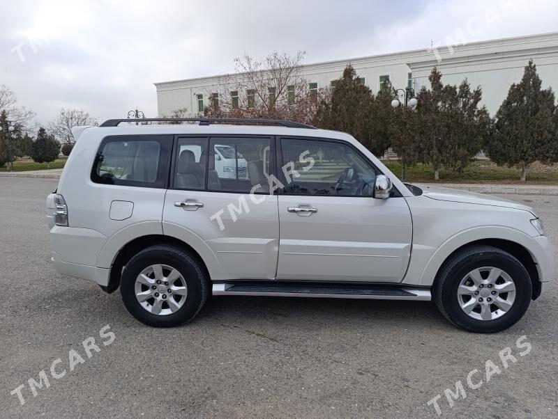 Mitsubishi Pajero 2013 - 260 000 TMT - Бахарден - img 4