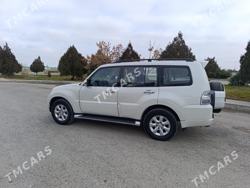 Mitsubishi Pajero 2013 - 260 000 TMT - Бахарден - img 2