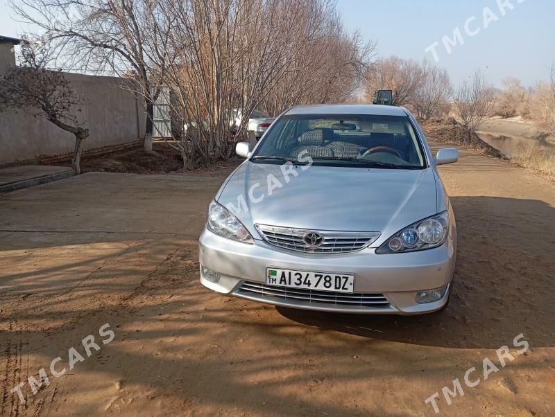 Toyota Camry 2004 - 126 000 TMT - Гурбансолтан Едже - img 2