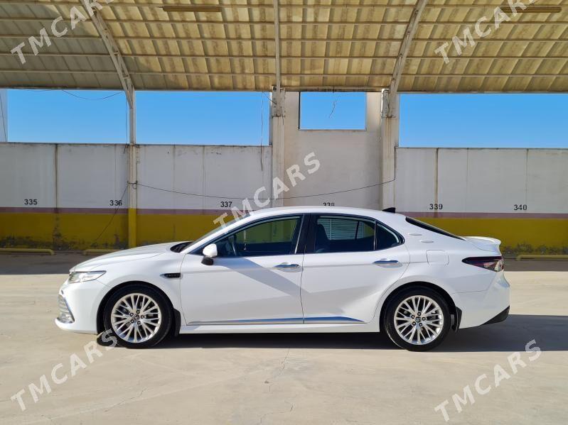 Toyota Camry 2021 - 335 000 TMT - Hitrowka - img 9