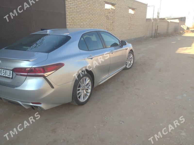 Toyota Camry 2021 - 300 000 TMT - Türkmenabat - img 2