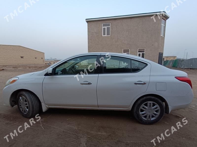 Nissan Versa 2012 - 90 000 TMT - Türkmenabat - img 2