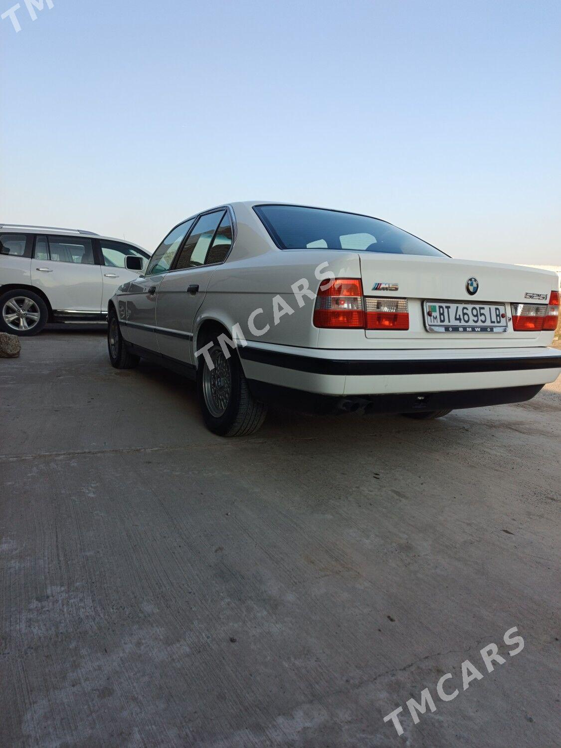 BMW 525 1990 - 55 000 TMT - Çärjew - img 3