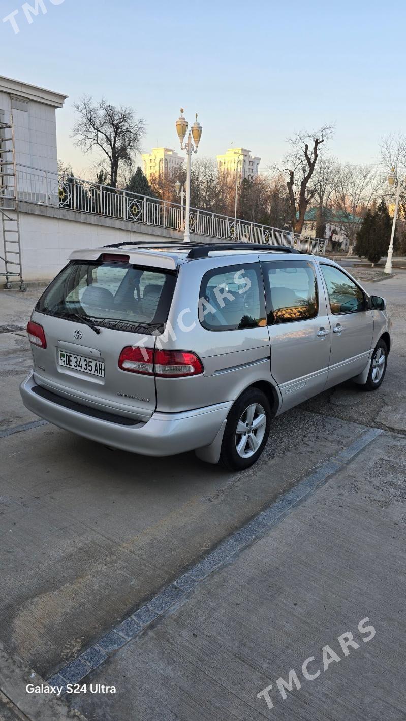 Toyota Sienna 2002 - 157 000 TMT - Ашхабад - img 3