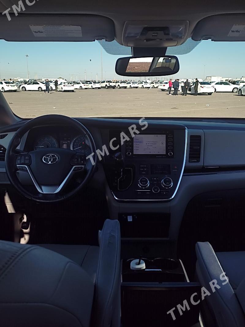 Toyota Sienna 2019 - 430 000 TMT - Aşgabat - img 6