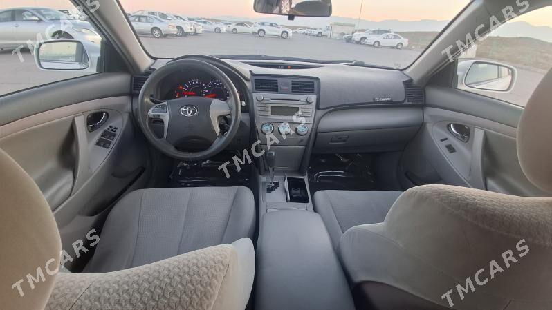 Toyota Camry 2010 - 156 000 TMT - 9 мкр - img 5