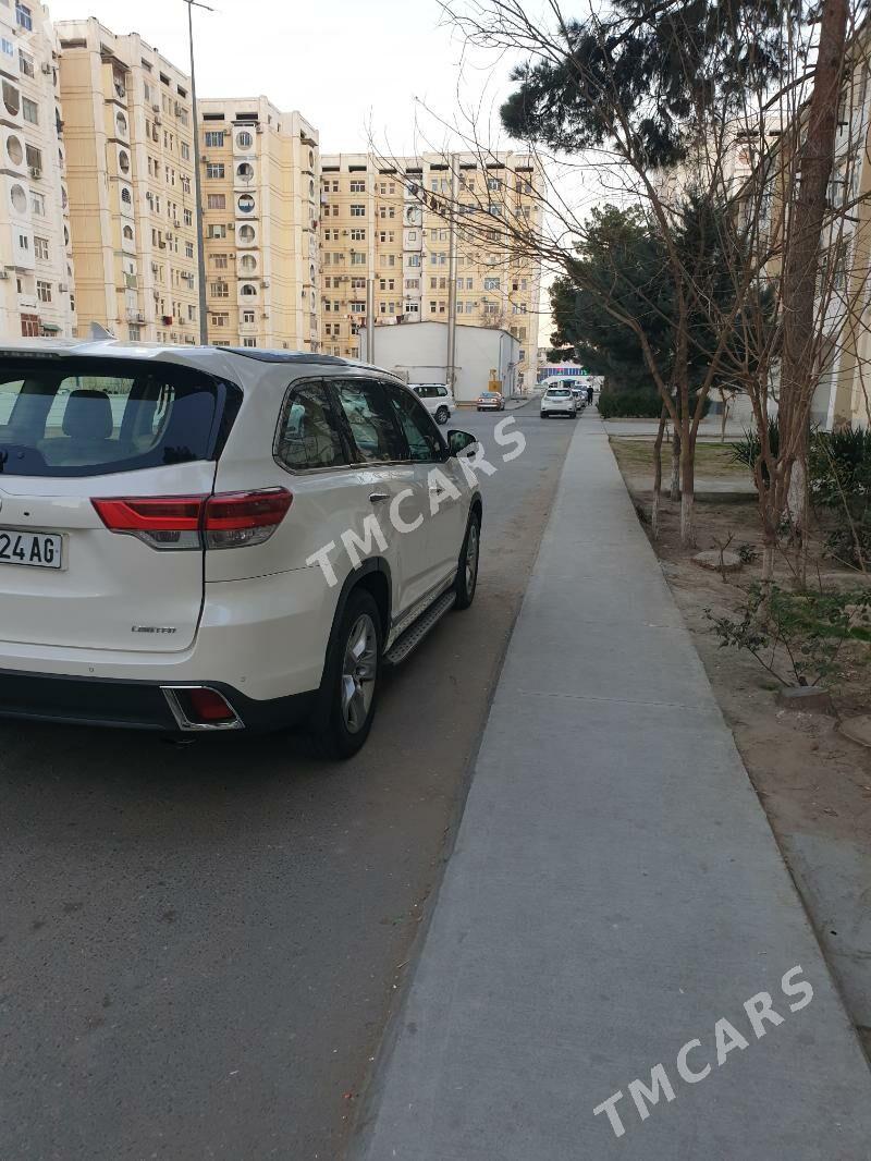 Toyota Highlander 2018 - 415 000 TMT - Aşgabat - img 3