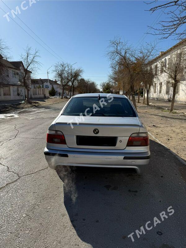 BMW E39 2002 - 150 000 TMT - Balkanabat - img 4