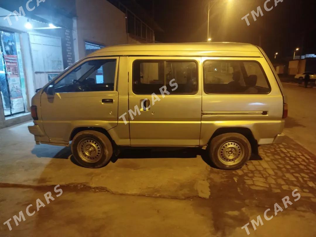 Toyota Town Ace 1990 - 30 000 TMT - Türkmenabat - img 3