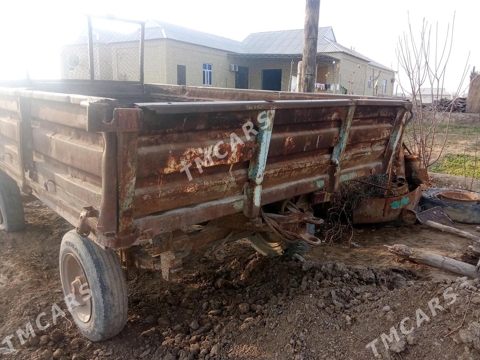 MTZ T-28 1983 - 20 000 TMT - Мары - img 5