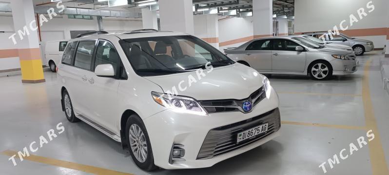 Toyota Sienna 2017 - 375 000 TMT - Aşgabat - img 4