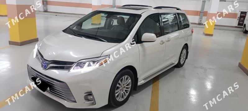 Toyota Sienna 2017 - 375 000 TMT - Aşgabat - img 2