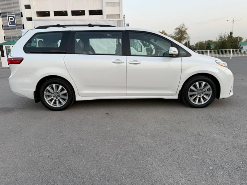 Toyota Sienna 2019 - 480 000 TMT - Aşgabat - img 5