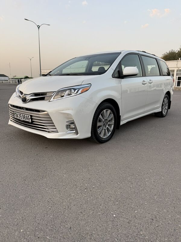 Toyota Sienna 2019 - 480 000 TMT - Aşgabat - img 4